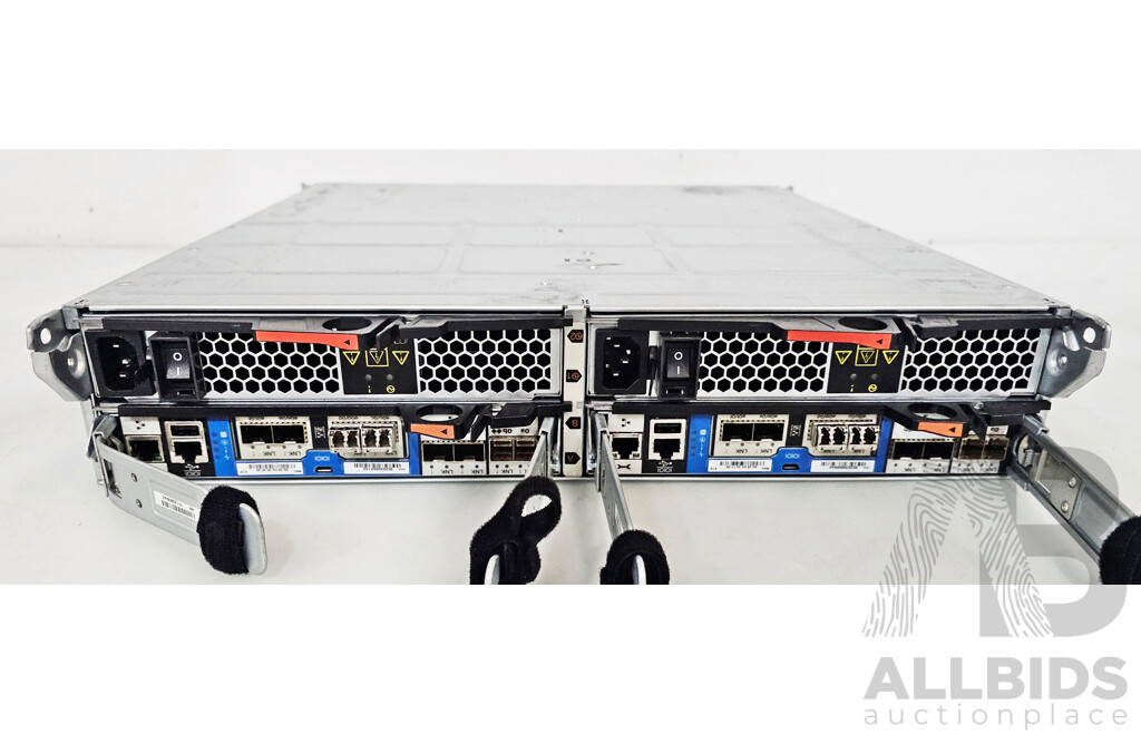 NetApp (NAJ-1501) 24-Bay 2RU Hard Drive Array W/ SAS Controller Modules