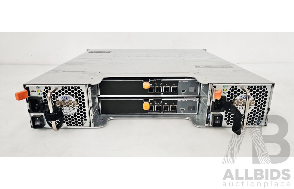 Dell (E03J001) Powervault SC400 SAS Storage Array