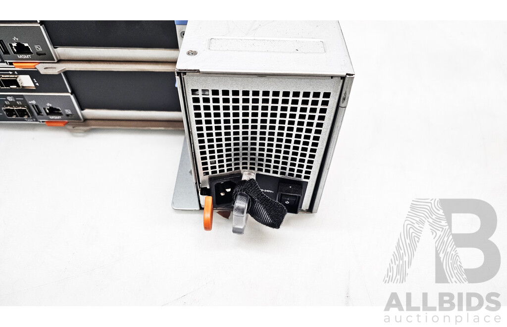 Dell EMC (E03T) SCv3020 Intel Xeon CPU 4RU Storage System