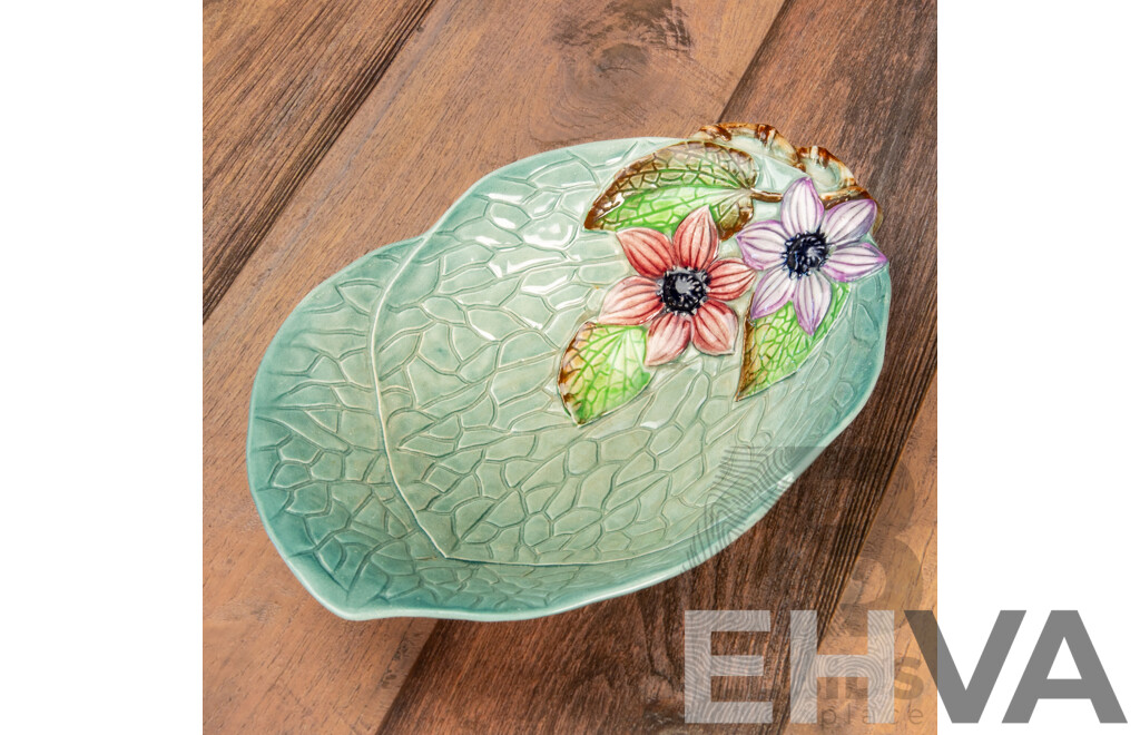 Carlton Ware Glazed Leaf Form Dish