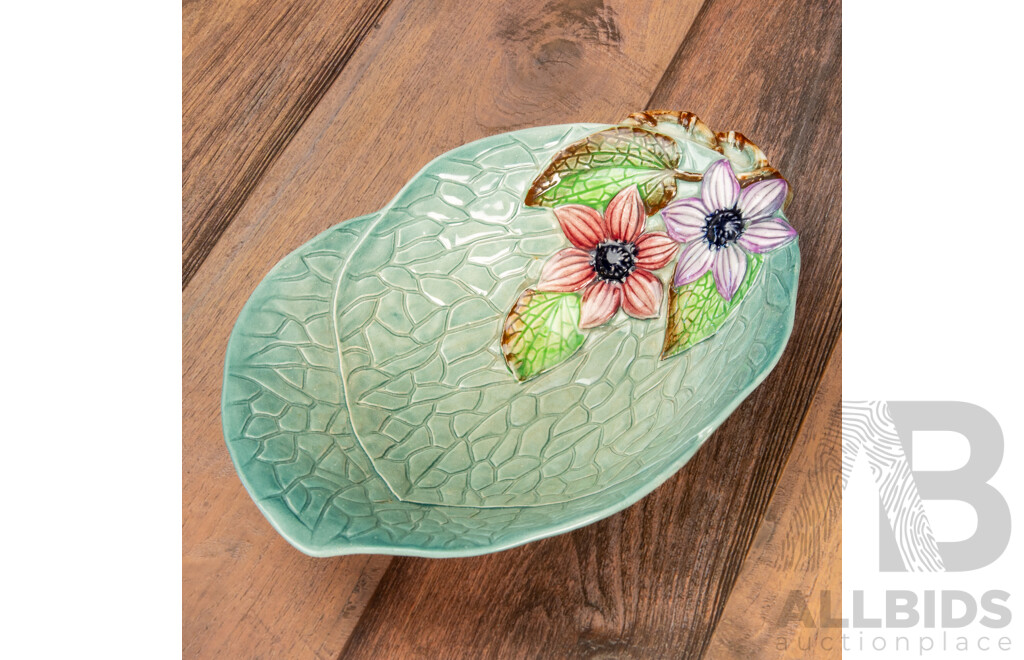 Carlton Ware Glazed Leaf Form Dish