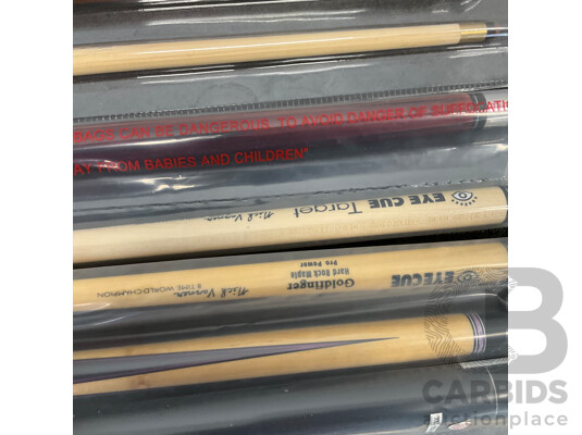 1661215 · Assorted Billiard Equipment - Nick Varner Cue (6x) and Chalks - Lot of 12