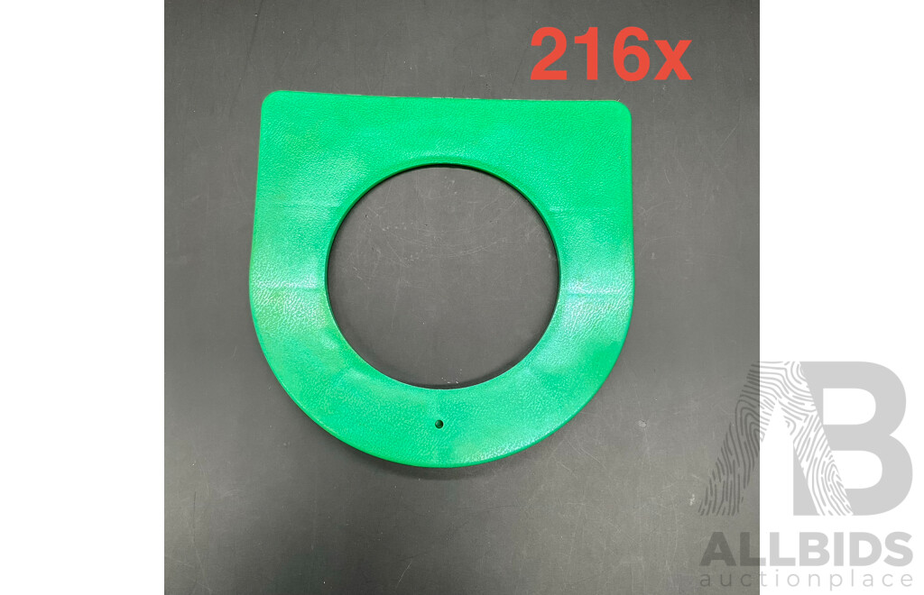 1661211 · Assorted Golf Equipment - Green Putting Cup  - Lot of 216