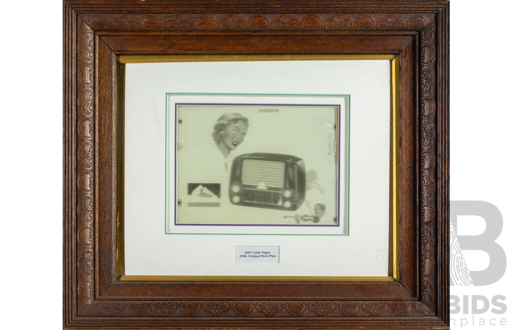 Rare Vintage Original HMV Little Nipper Advertising Photo Plate in Pressed Oak Frame