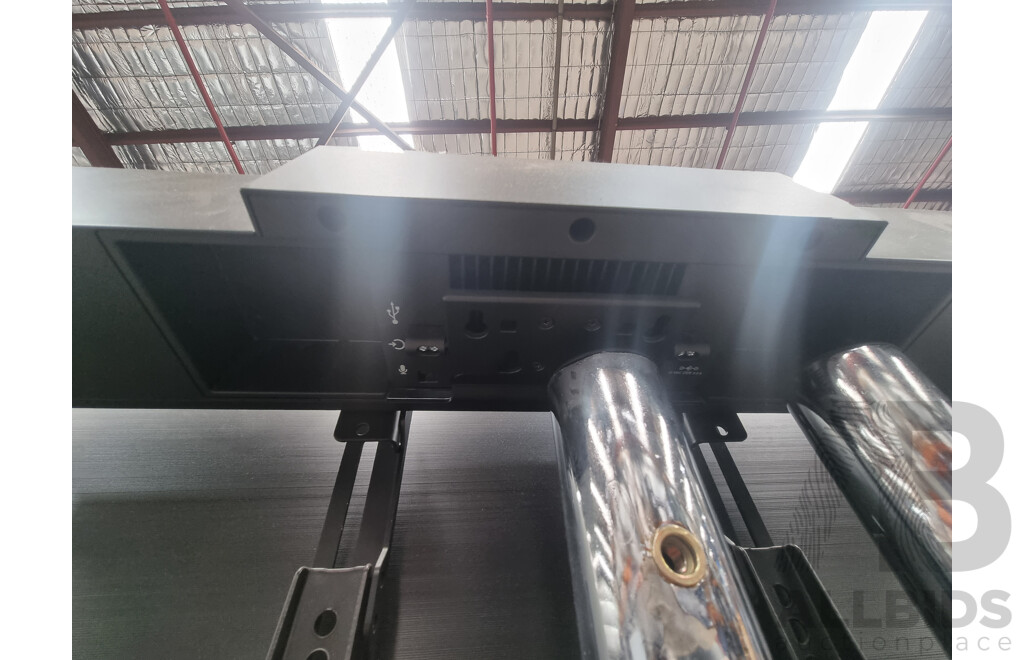 Samsung (QA55Q60AAW) 55-Inch Q60A QLED 4K Smart TV on Mobile Trolley