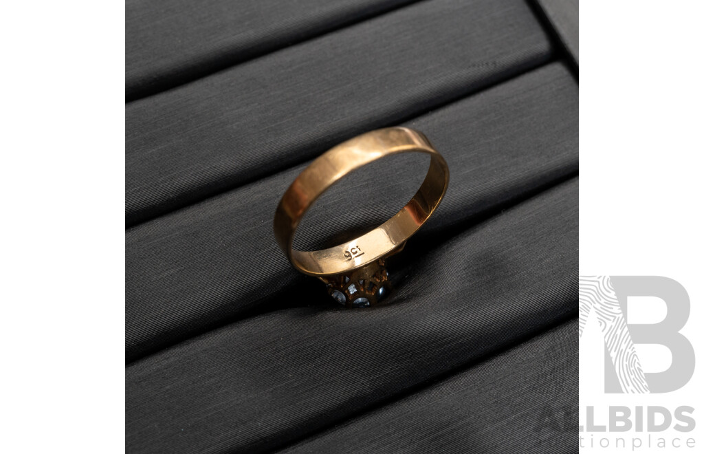 9ct Vintage Pale Blue Sapphire Solitaire Ring, Size O, 1.98 Grams