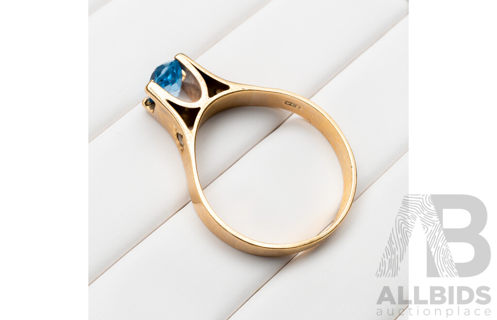 9ct Vintage Topaz Ring, Size T, 4.11 Grams