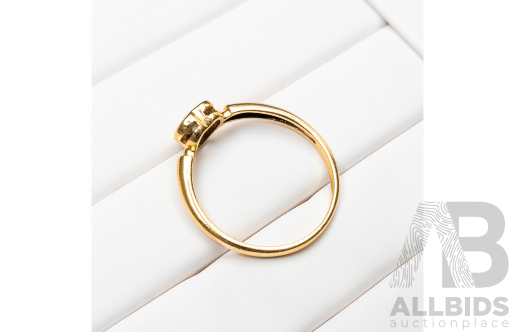 9ct Cubic Zirconia Heart Cut Solitaire Ring, Size O, 1.58 Grams