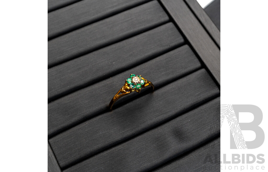 9ct Vintage Biron Emerald & Diamond Daisy Ring, Size R, 1.49 Grams