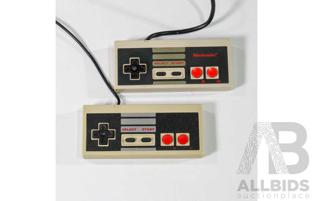 Vintage Nintendo Entertainment System Video Game Console with Controllers, Games & Power Cables