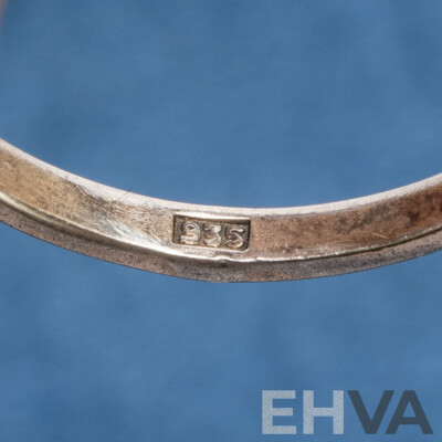 935 Silver Ring with Princess Cut Topaz - Size O