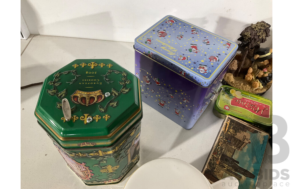 Vintage Kodak Instamatic 25, Boxed David Jones German Gent's Razor and Brush, Two 1981 Charles and Diana Wedding Mugs, Musical Tins, Resin Lover Bears