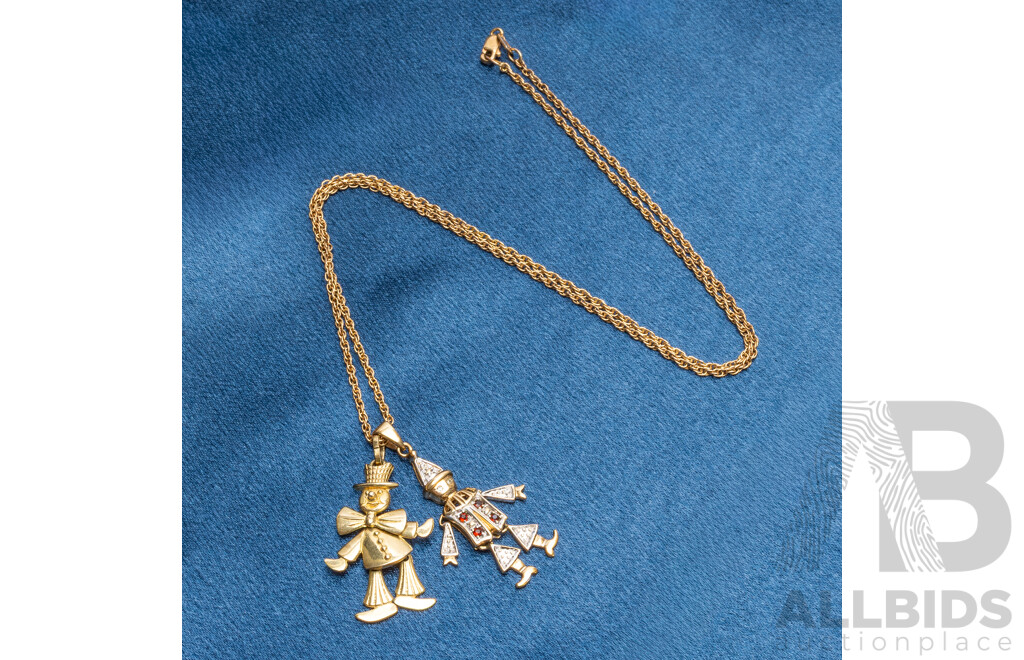 9ct Yellow Gold Scarecrow and Clown Necklace - 7.25gms