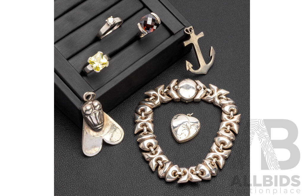 925 Sterling Silver Assorted Rings, Pendants and Bracelet. Lot of 7 - 67.65gms