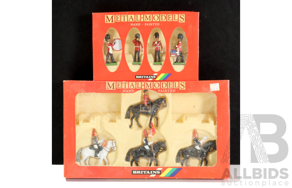 Britains Cast Metal Figures, Queen Elizabeth II and Horse Guard with Scots Guards Drums and Bugles, Made in England - 1:32 Scale