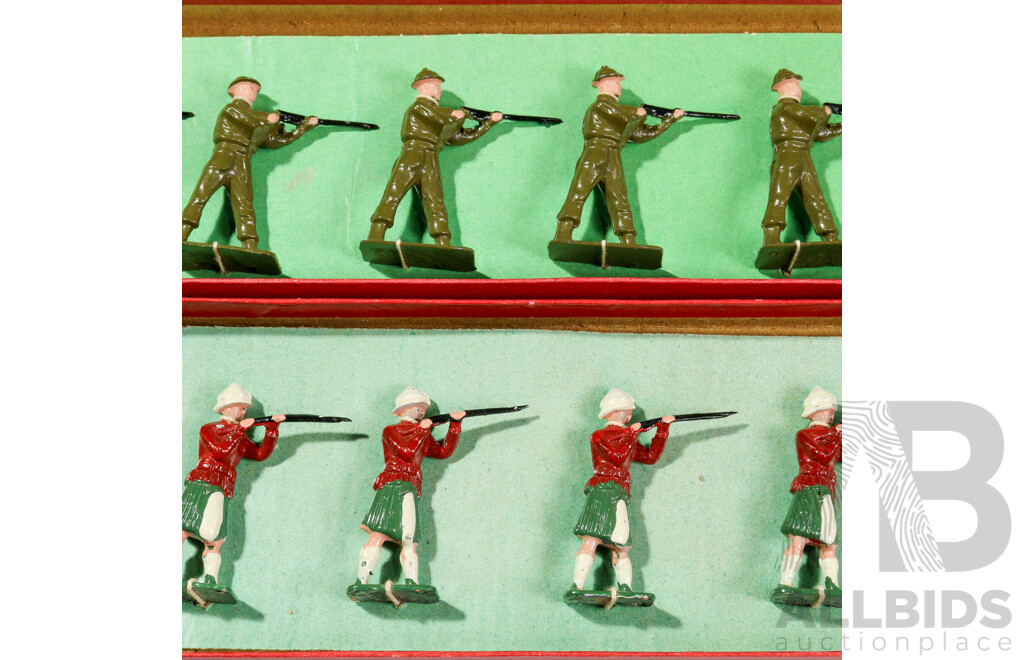 Vintage Cast Lead Military Figures, Scottish Guard and Rifleman, WW2 British Soldiers