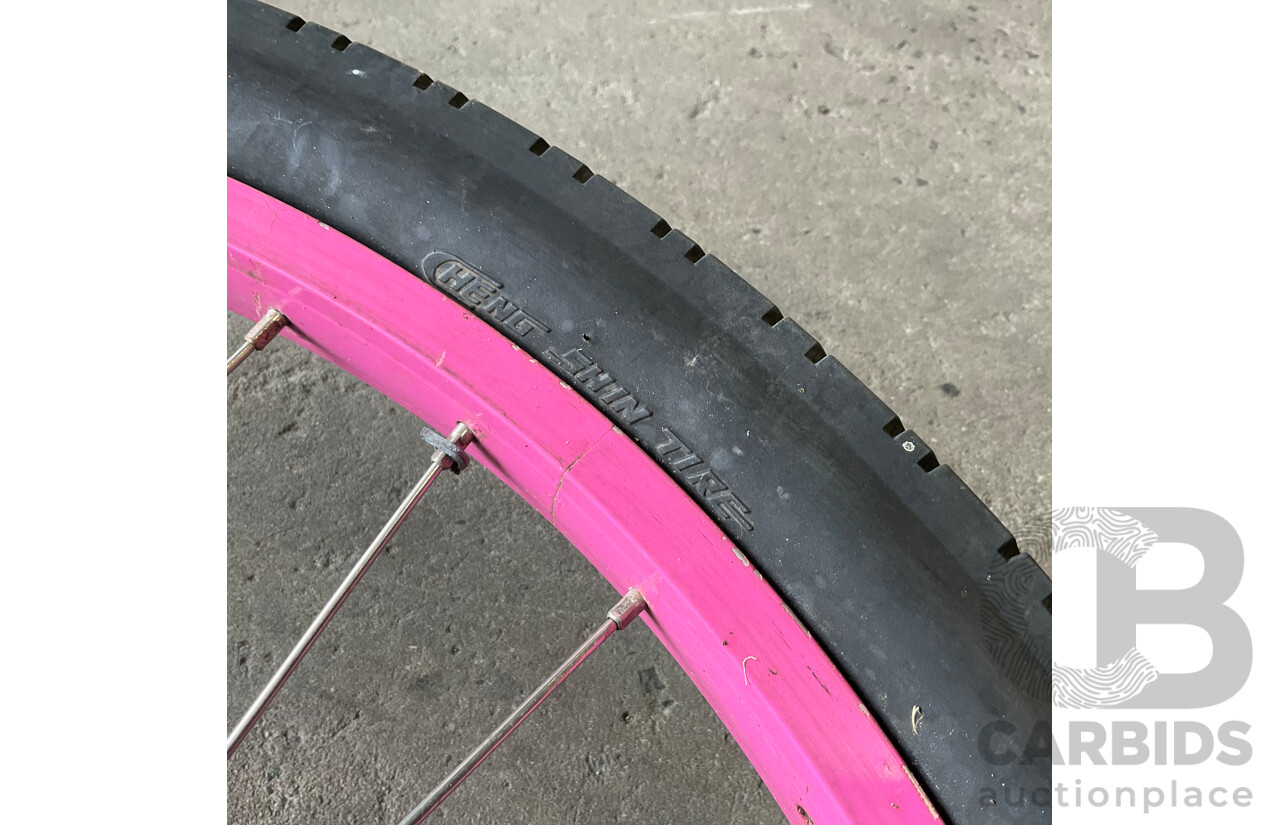 Spare & Repair - NCM 28 '' Frame with Front Wheel &  Cheng Shine Tire Size 26'' & E-scooter