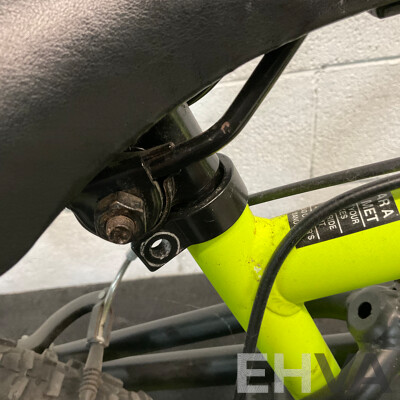 TRAX Dirt Burner Dual Suspension Bike