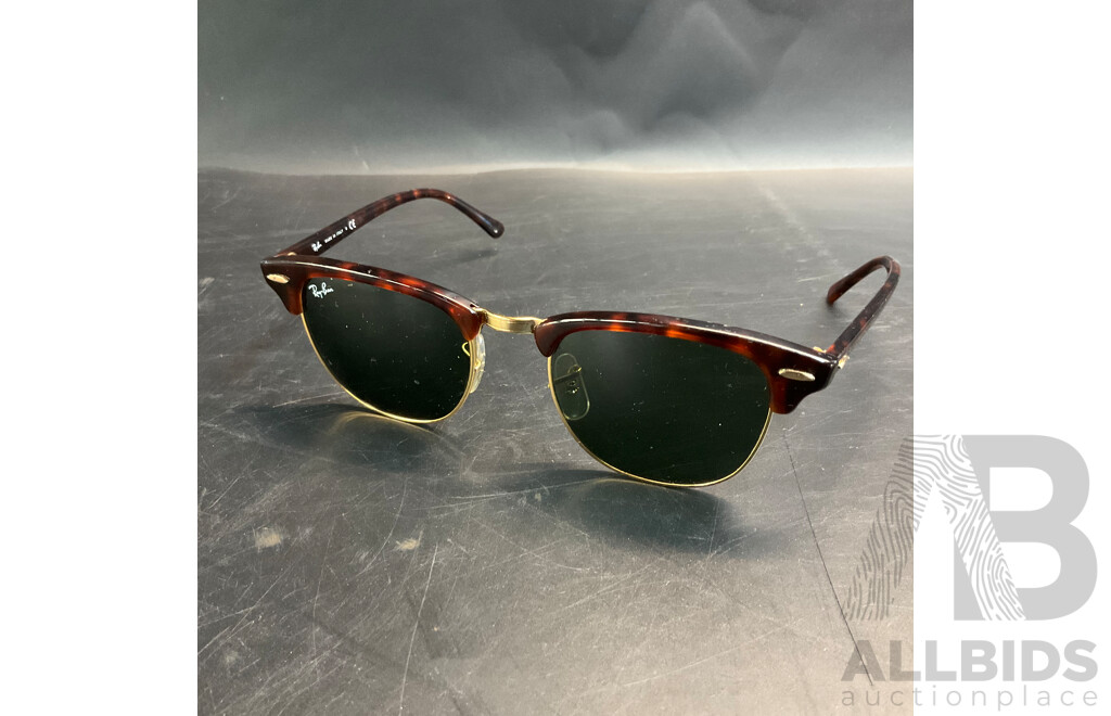 Country Road Green Crossbody Bag & MIMCO Pouch & Rayban W0366 Sunglasses