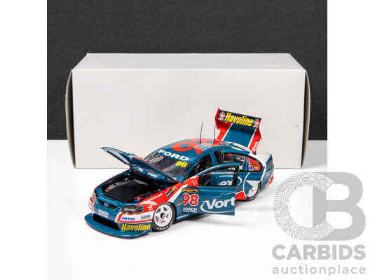 1661747 · Classic Carlectables 2004 Ford BA Falcon V8 Supercar Stone Brothers Racing Vortex Ingall #98 1:18 Scale Model Car