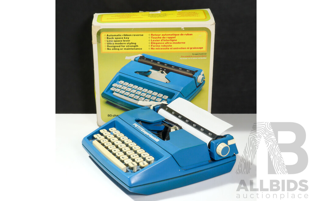 Vintage Boxed Petite Supertouch Childs Typwriter