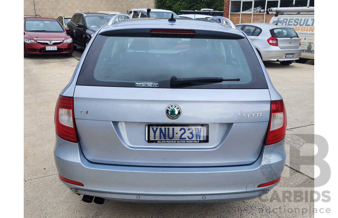 2/2014 Skoda Superb 118 TSI Elegance 3T MY13 4d Wagon Silver 1.8L