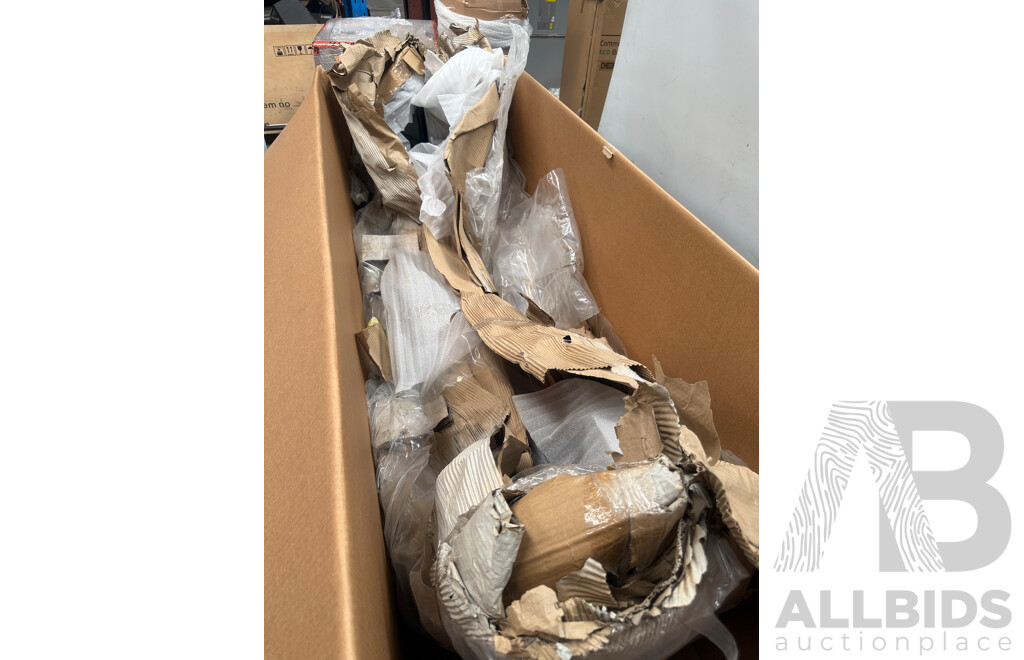 ARB Summit with Fog Lights 3440510/3440530 to Suit Ford Everest UAII Trend (2018 - 2022) - Ranger PXII + III (2015 -2018) - Matte Black