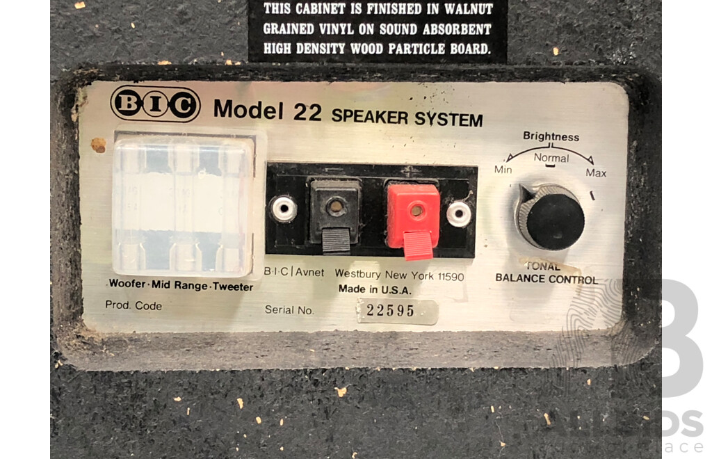 Sansui 441 Stereo Receiver and Pair of BIC Venturi Three Way Speakers