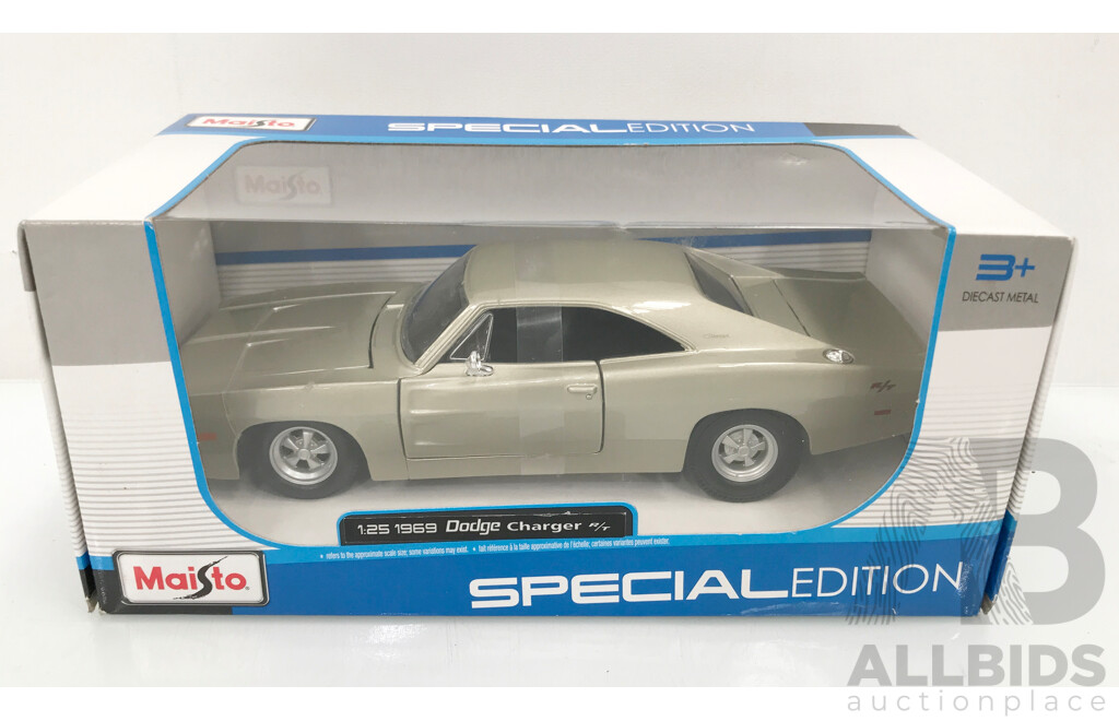 Maisto 1969 Dodge Charger - 1/25 Scale