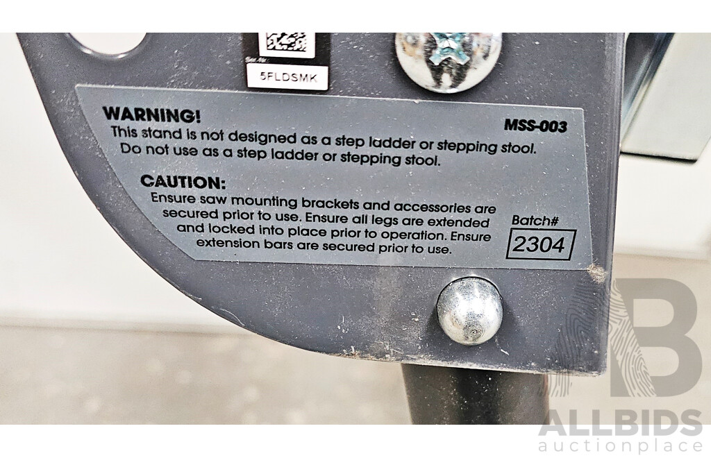 Ozito (SCMS-2125) 10-Inch Corded Double Bevel Sliding Mitre Saw W/ Mitre Saw Stand