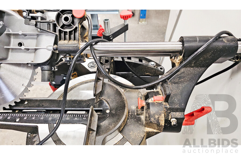 Ozito (SCMS-2125) 10-Inch Corded Double Bevel Sliding Mitre Saw W/ Mitre Saw Stand