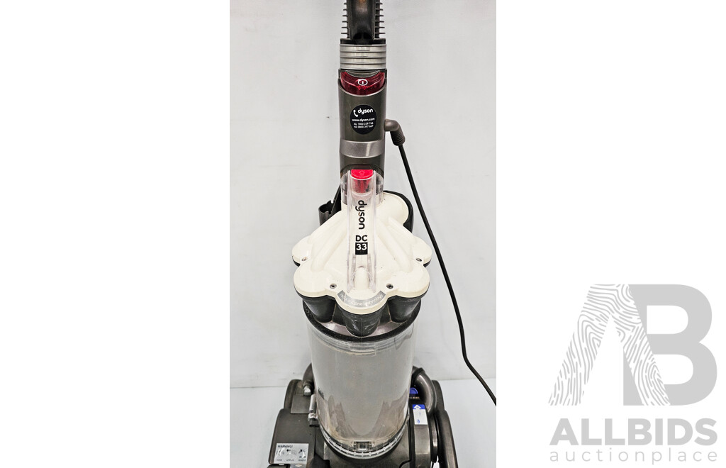 Dyson DC33 Upright Vacuum