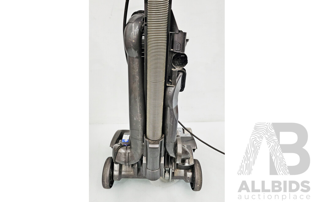 Dyson DC33 Upright Vacuum