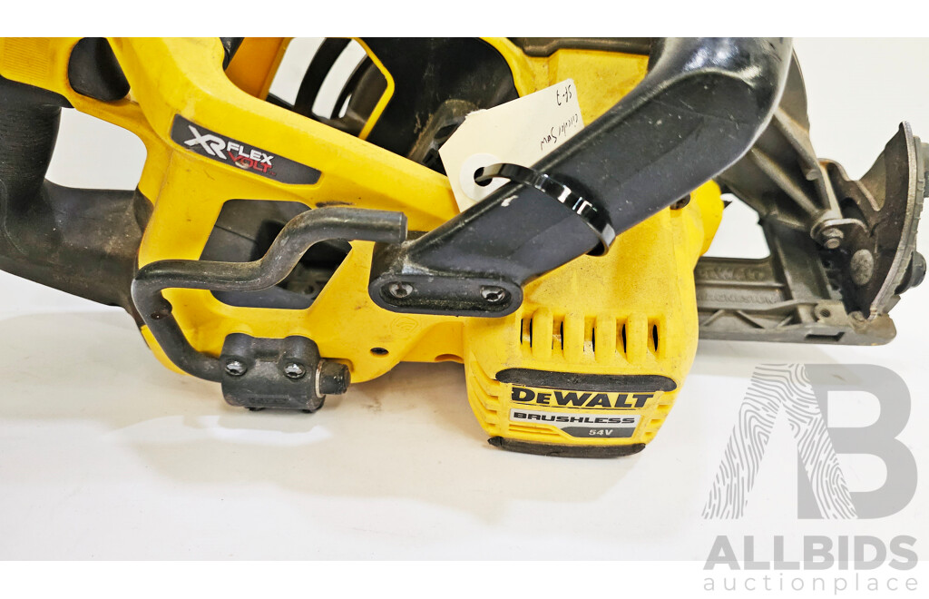 DeWalt (DCS577) Flexvolt Advantage Circular Saw