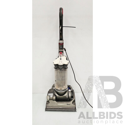 Dyson DC33 Upright Vacuum