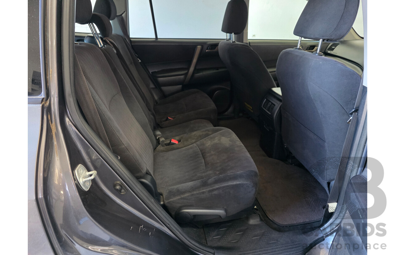 11/2007 Toyota Kluger KX-R (fwd) 5 SEAT GSU40R 4d Wagon Grey 3.5L