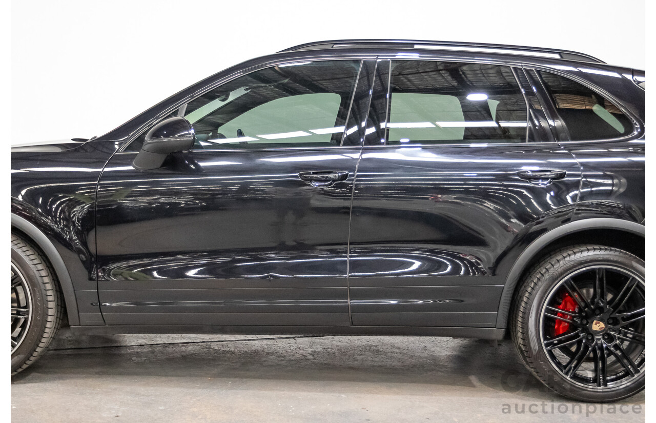 11/2014 Porsche Cayenne S (AWD) Series 2 92A MY15 4d Wagon Deep Black Metallic Turbo V6 3.6L