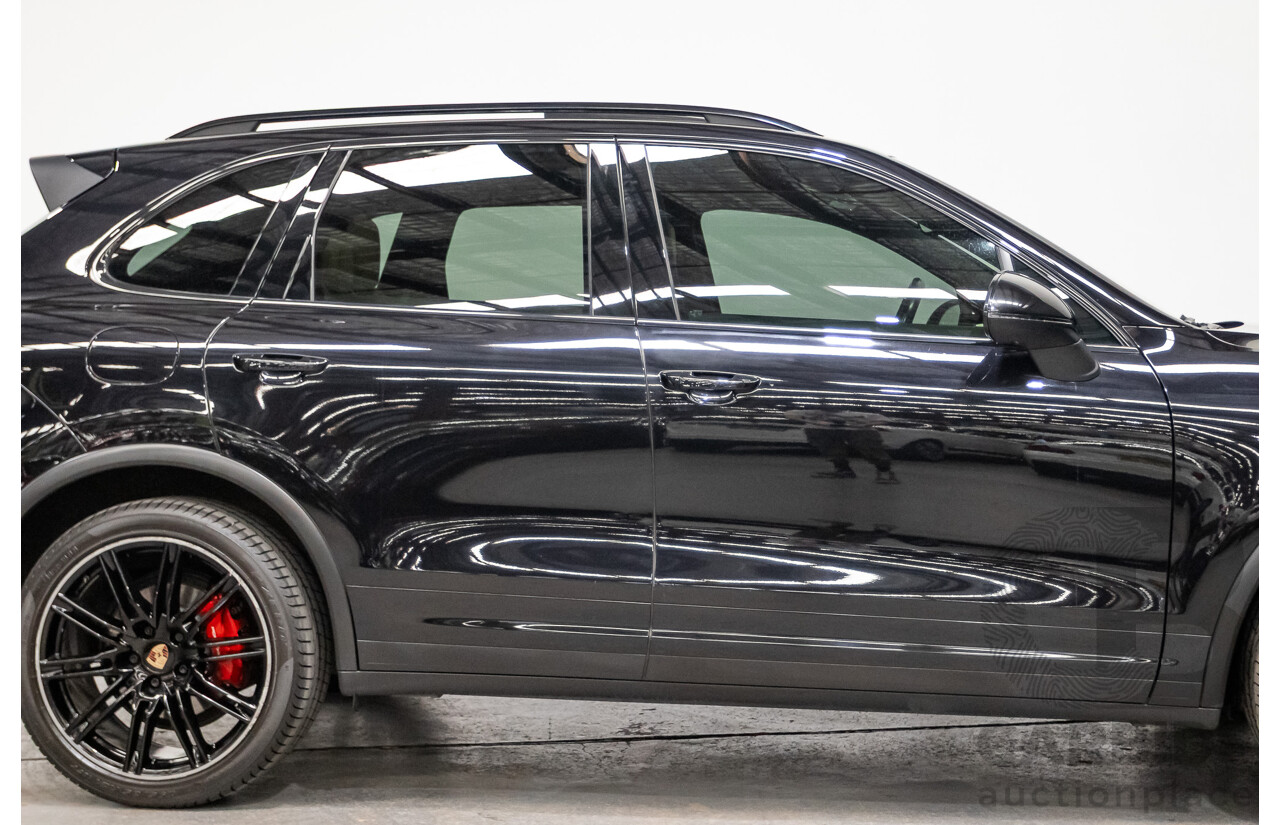 11/2014 Porsche Cayenne S (AWD) Series 2 92A MY15 4d Wagon Deep Black Metallic Turbo V6 3.6L