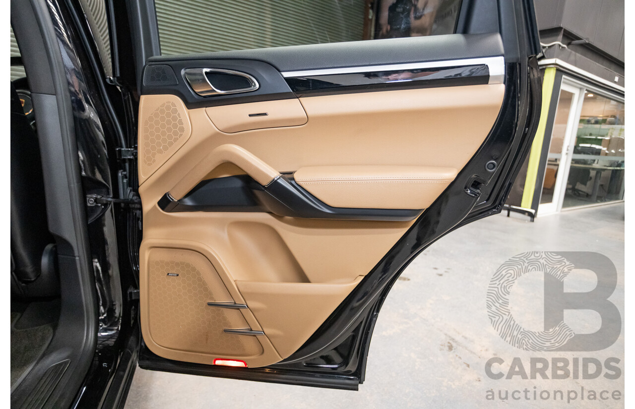 11/2014 Porsche Cayenne S (AWD) Series 2 92A MY15 4d Wagon Deep Black Metallic Turbo V6 3.6L