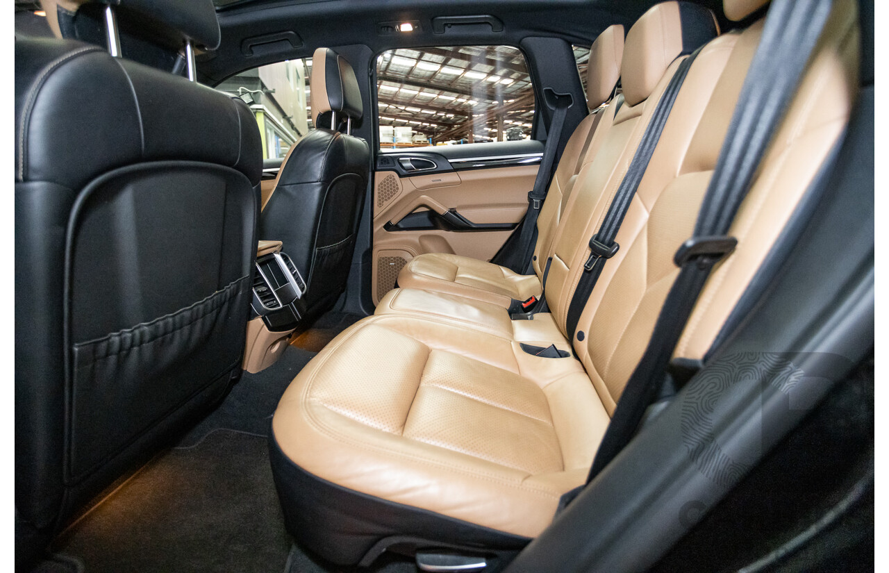 11/2014 Porsche Cayenne S (AWD) Series 2 92A MY15 4d Wagon Deep Black Metallic Turbo V6 3.6L