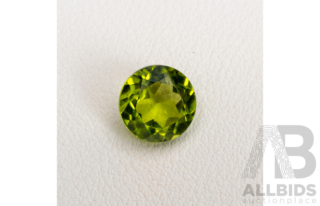 Peridot, Natural Round Brilliant Cut Gemstone, 4.15ct, Origin Sri Lanka