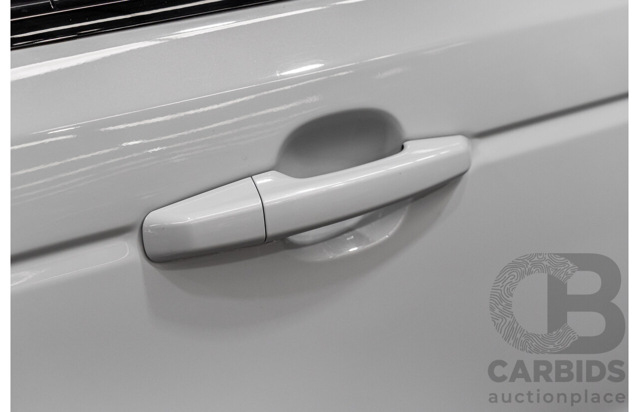 07/2017 Land Rover Range Rover Sport SD4 S (AWD) LW MY17 4D Wagon Glacier White Turbo Diesel 2.0L