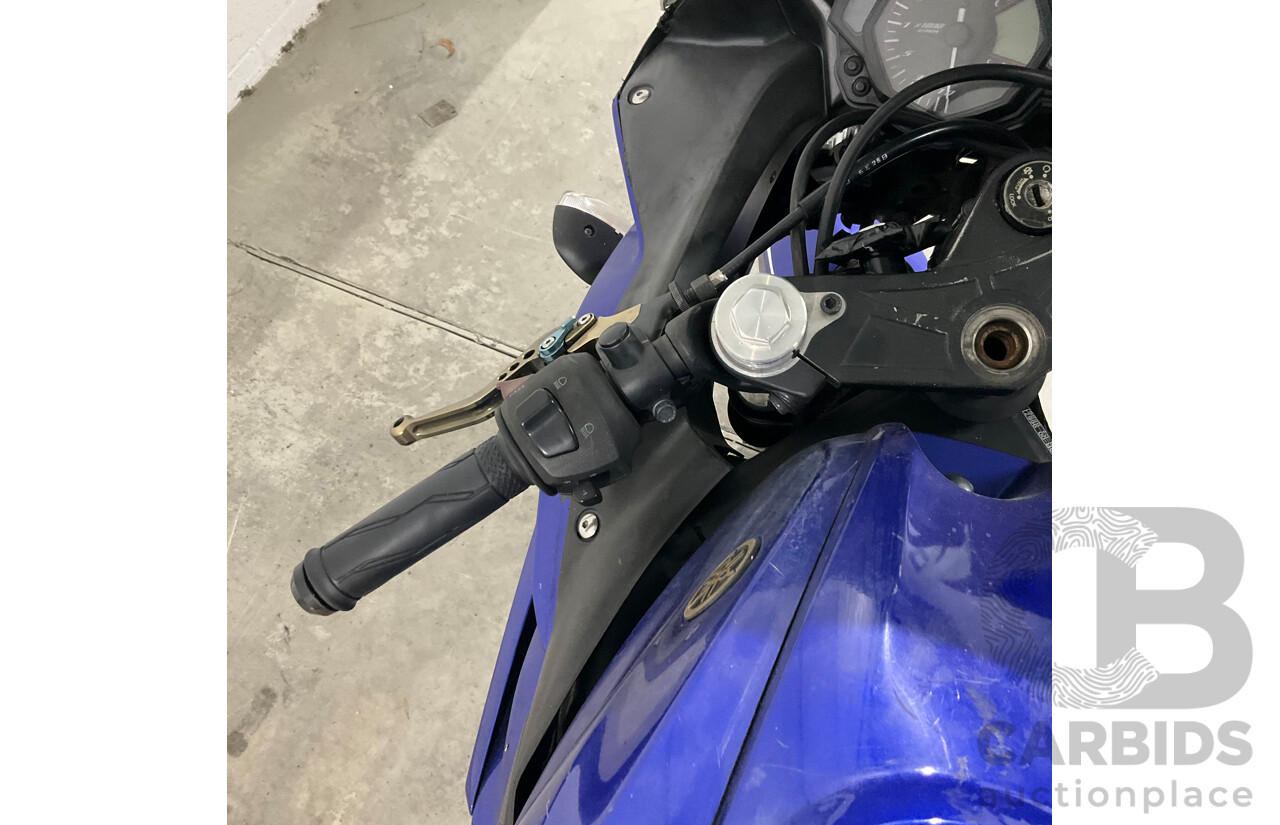 2016 YAMAHA YZF-R3 MOTOR CYCLE - BLUE