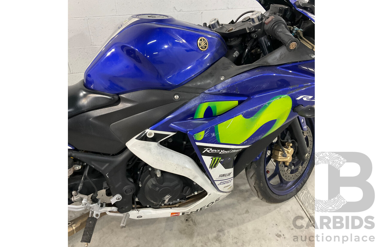 2016 YAMAHA YZF-R3 MOTOR CYCLE - BLUE