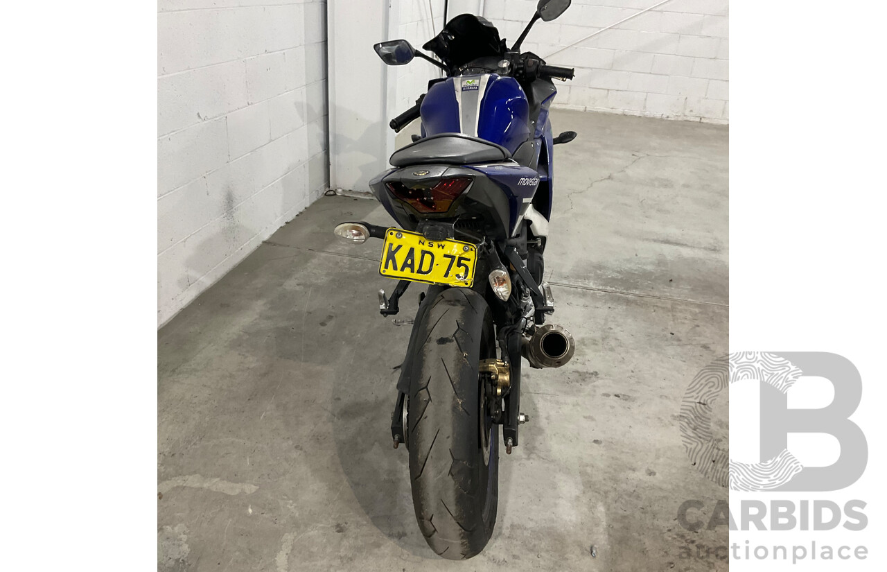 2016 YAMAHA YZF-R3 MOTOR CYCLE - BLUE