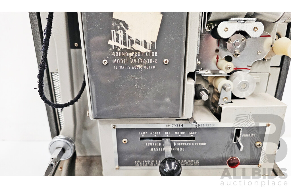 Vintage Kodak (AV-126-TR-R) Pageant Sound Projector