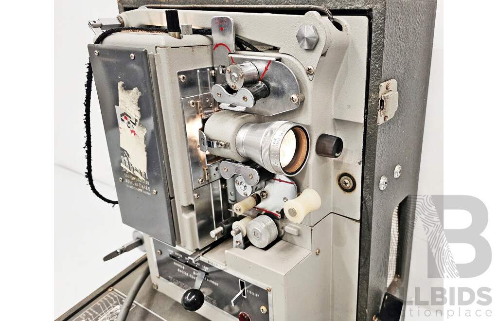 Vintage Kodak (AV-126-TR-R) Pageant Sound Projector