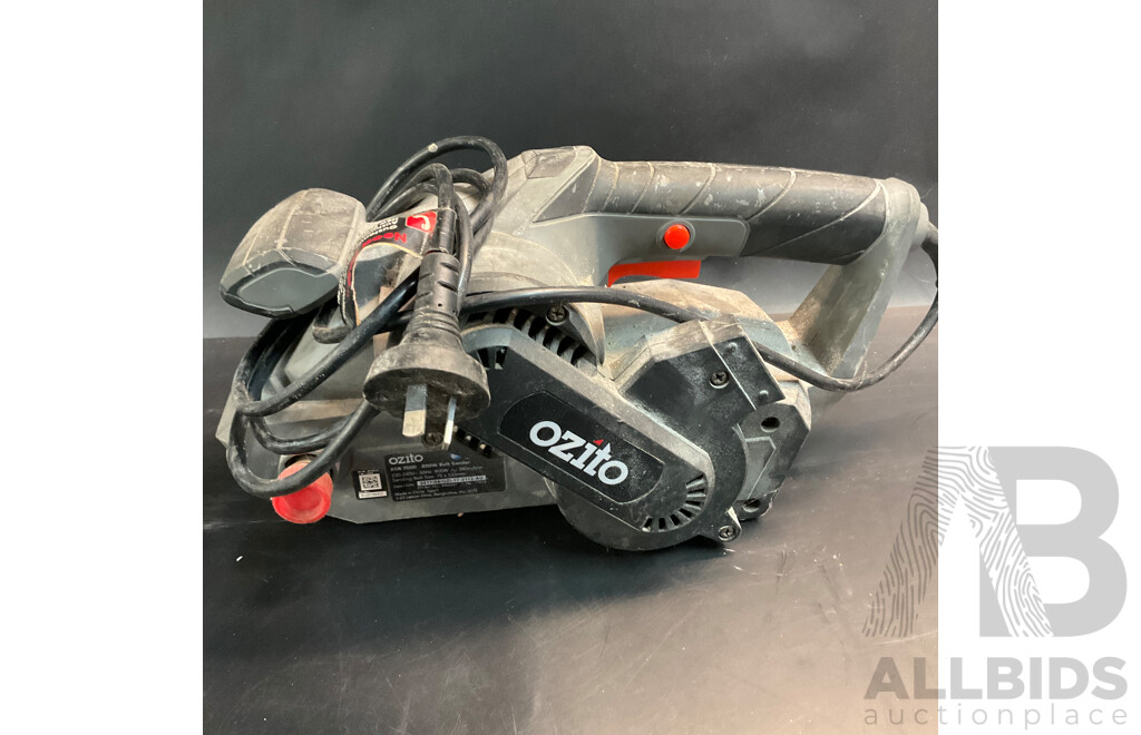 Assorted Corded Electric Tools Included 184mm Circular Saw, Sander and More - Lot of Five