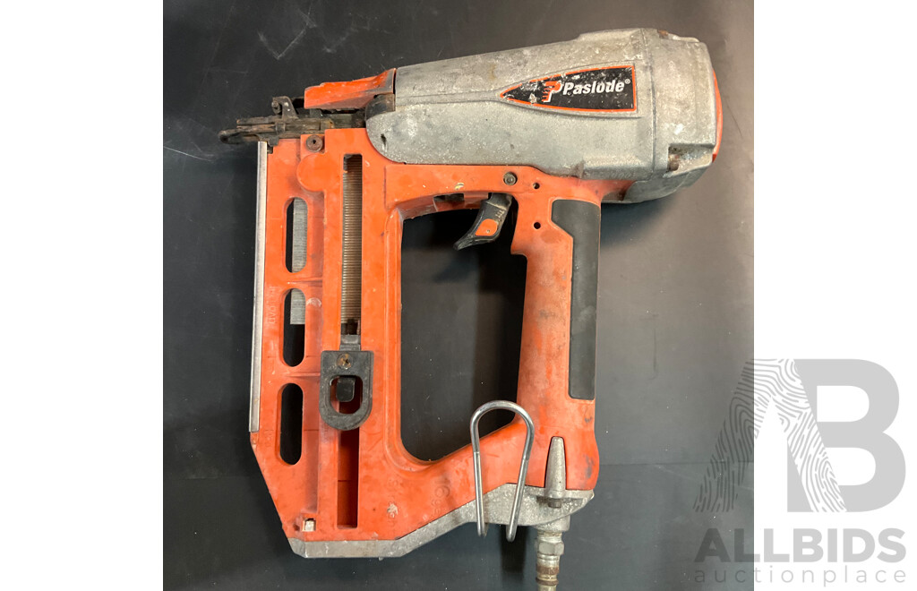 Used Paslode Framing Nailer & Vintage TradeAir Stapler Kit - Lot of 3