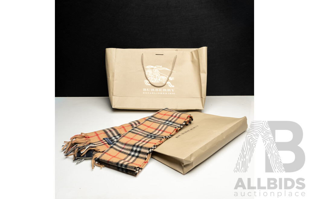 Burberry London Classic Scarf in Beige/Red/Black with Original Packaging